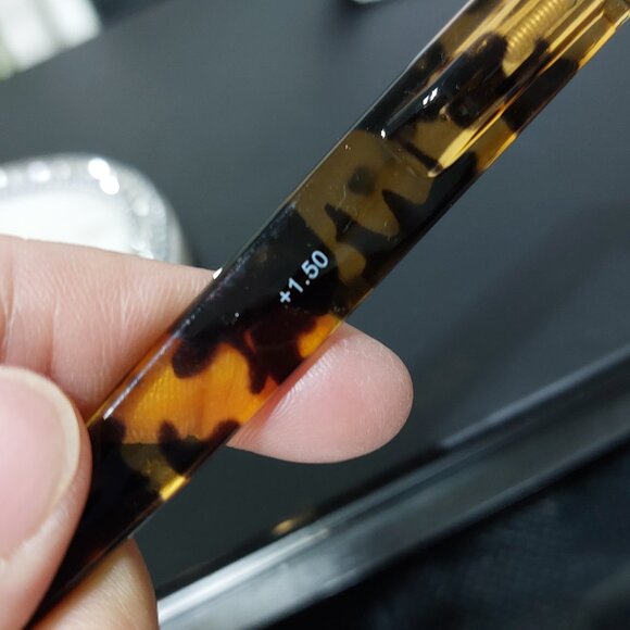 Stylish Translucent Leopard or Tortoise Animal Print Readers Reading Glasses 1.5 - Picture 5 of 16